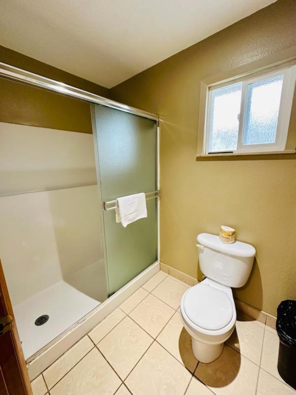 Super 8 By Wyndham Crescent City Exterior photo